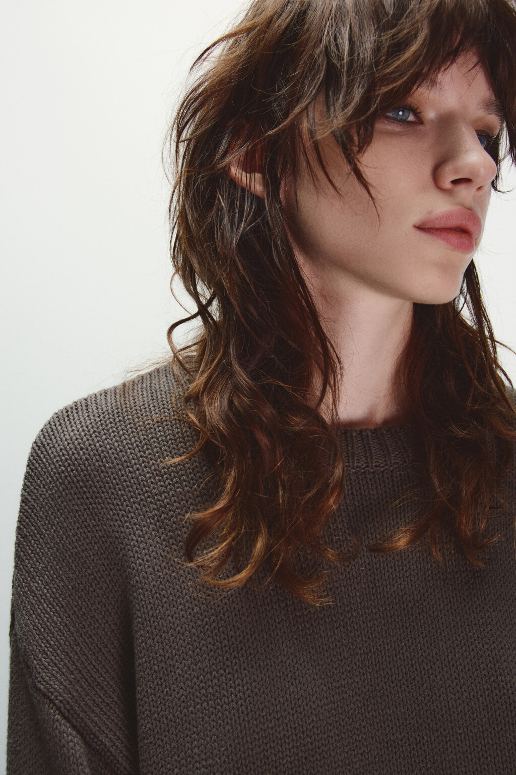 Джемпер вязаный с рваным декором - цвет серый - 5