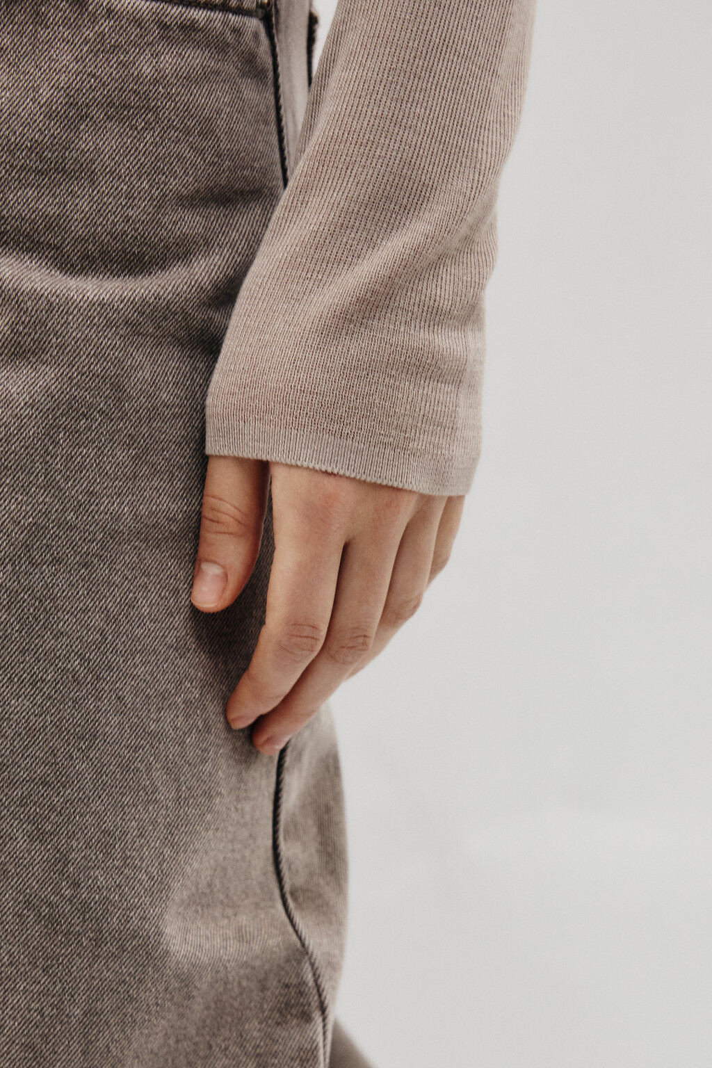 Джемпер из лиоцелла с открытыми плечами - цвет бежевый - 8