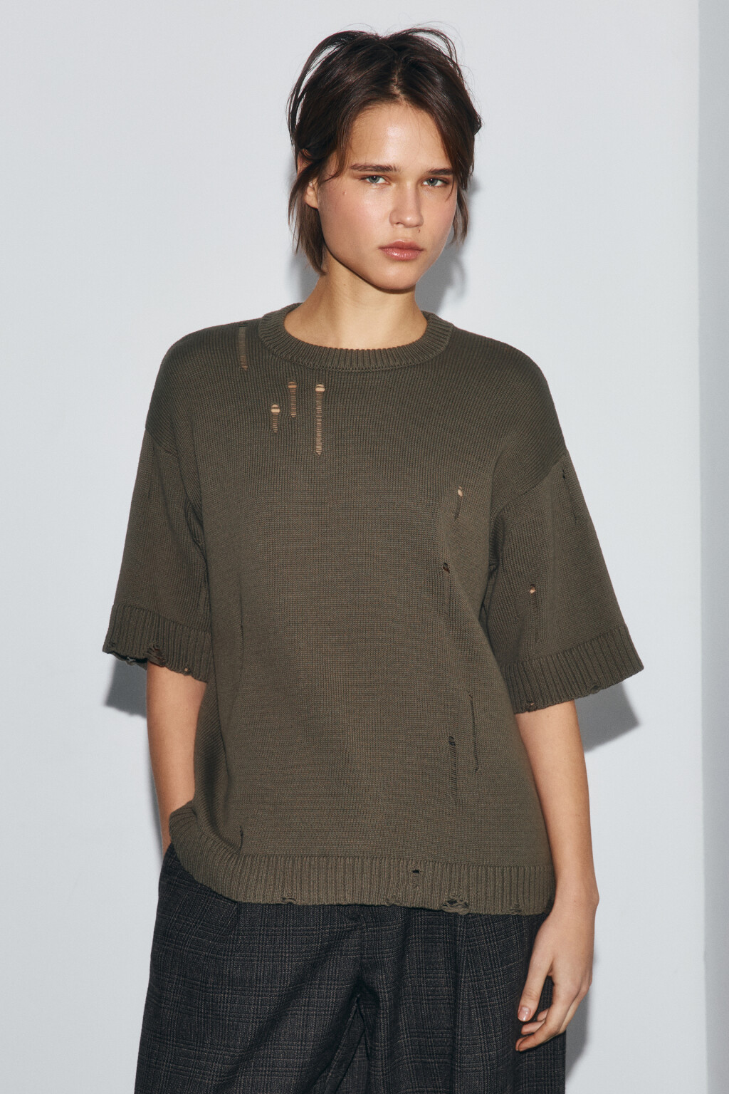 Футболка вязаная рваная - цвет зеленый - 2