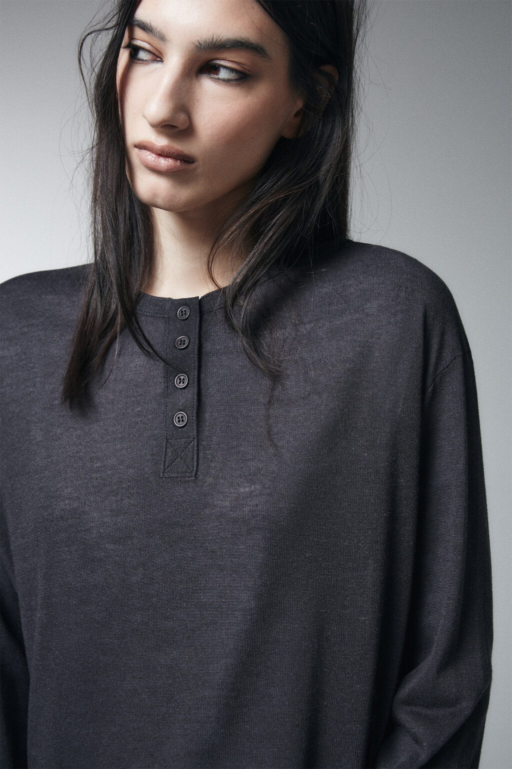 джемпер тонкий оверсайз вязаный на пуговицах - цвет серый - 7