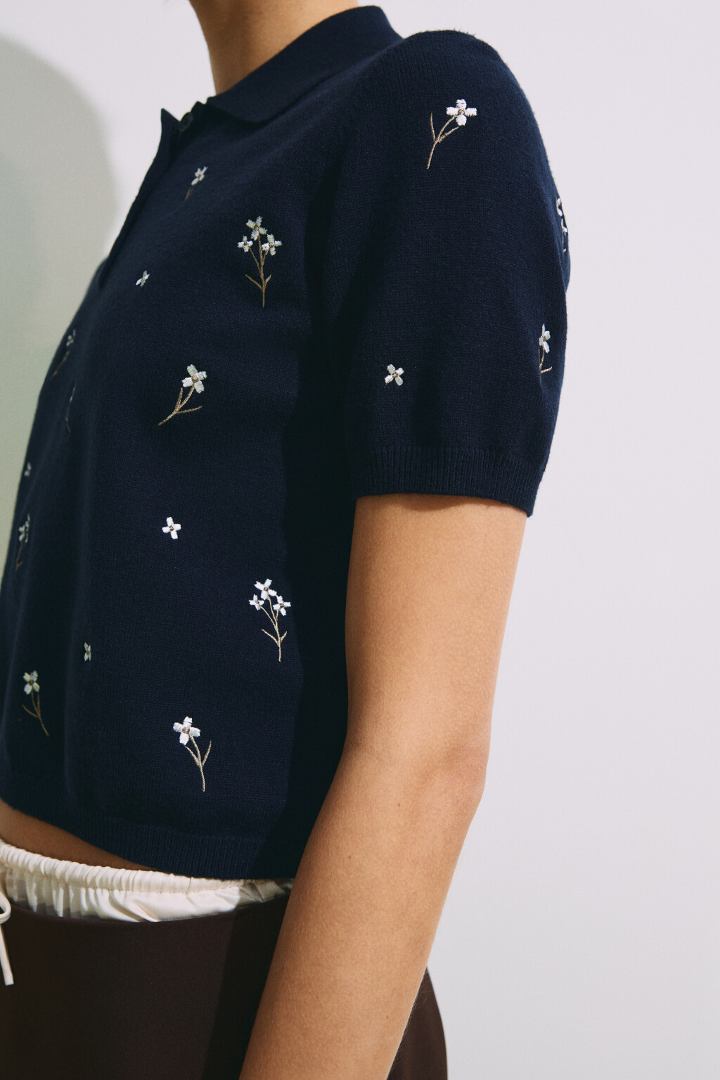 Футболка-поло с вышивкой - цвет синий - 8