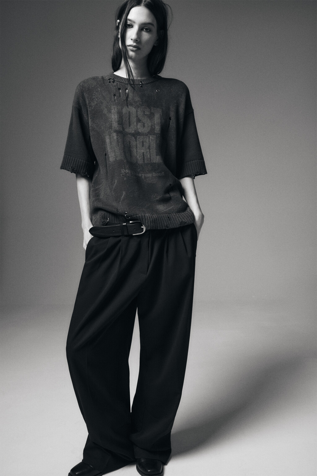 Футболка вязаная рваная с пирсингом - цвет серый - 1