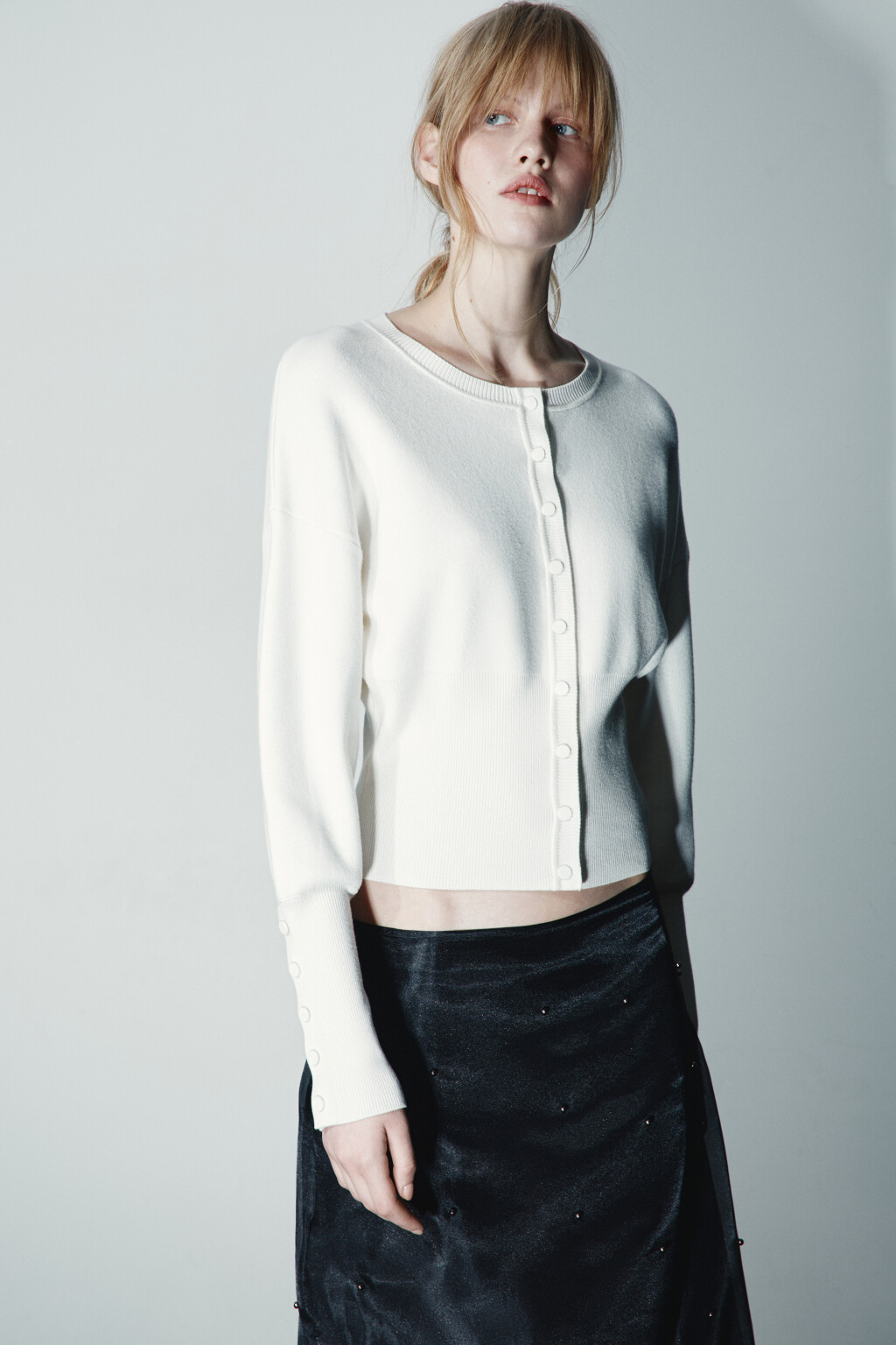 Кардиган вязаный на кнопках - цвет молочный - 1