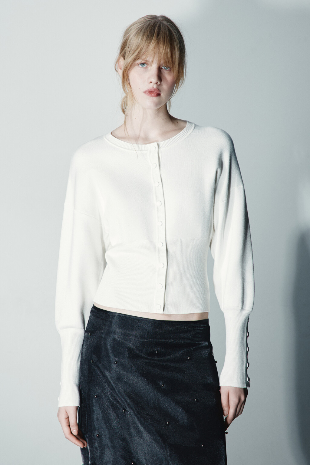 Кардиган вязаный на кнопках - цвет молочный - 2