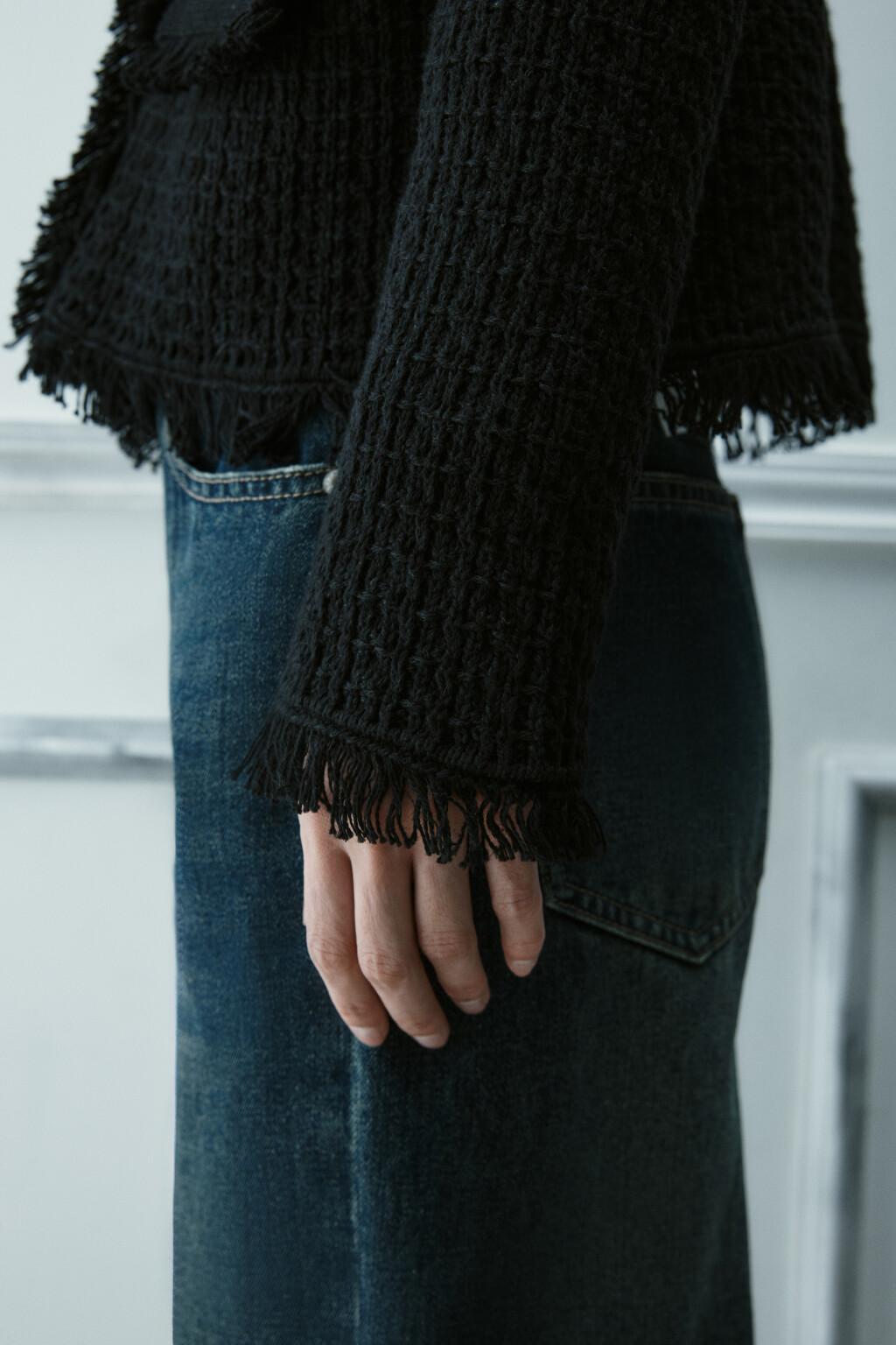 Жакет твидовый с бахромой - цвет черный - 8