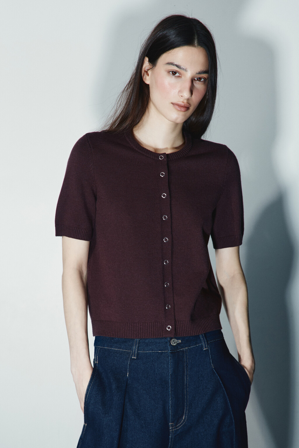 Джемпер вязаный с коротким руковом - цвет коричневый - 2