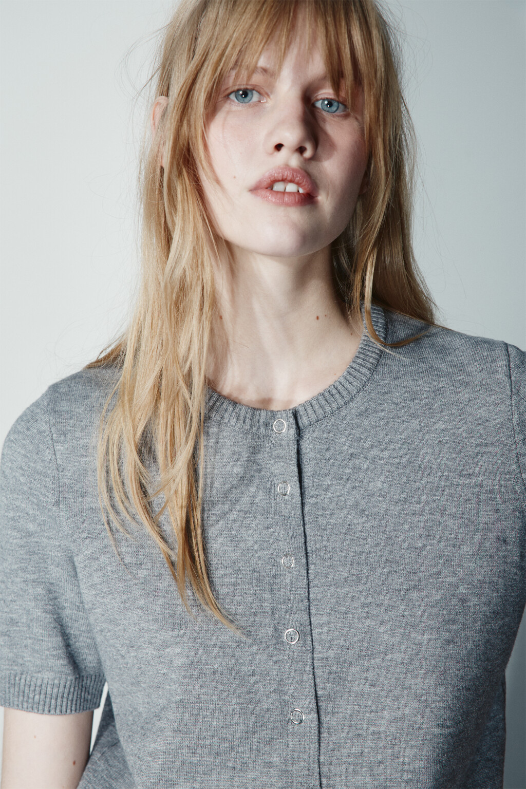 Джемпер вязаный с коротким руковом - цвет серый - 6