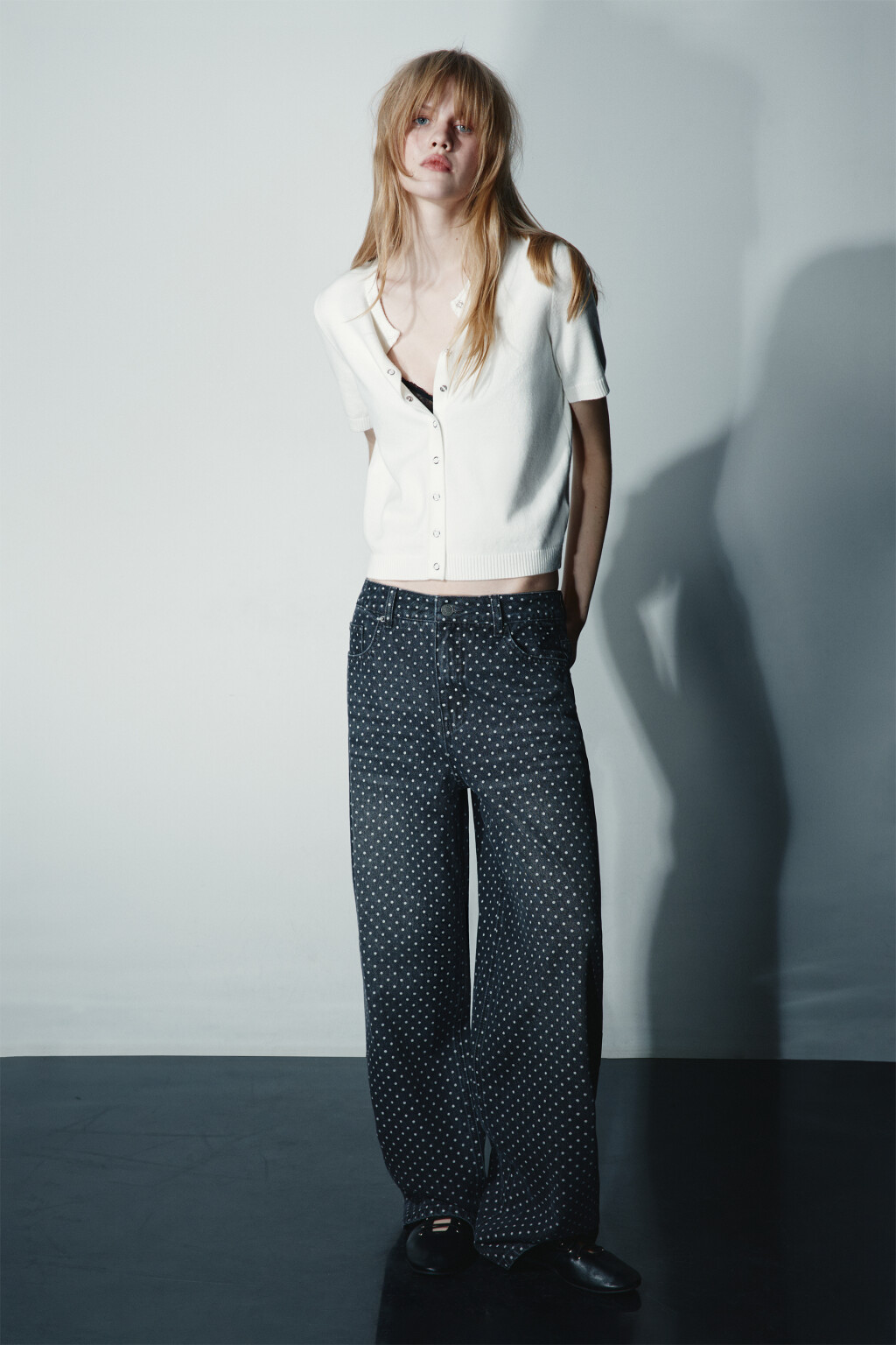 Джемпер вязаный с коротким руковом - цвет молочный - 4