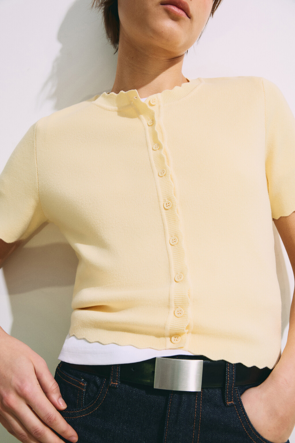 Кардиган на пуговицах с короткими рукавами - цвет желтый - 2
