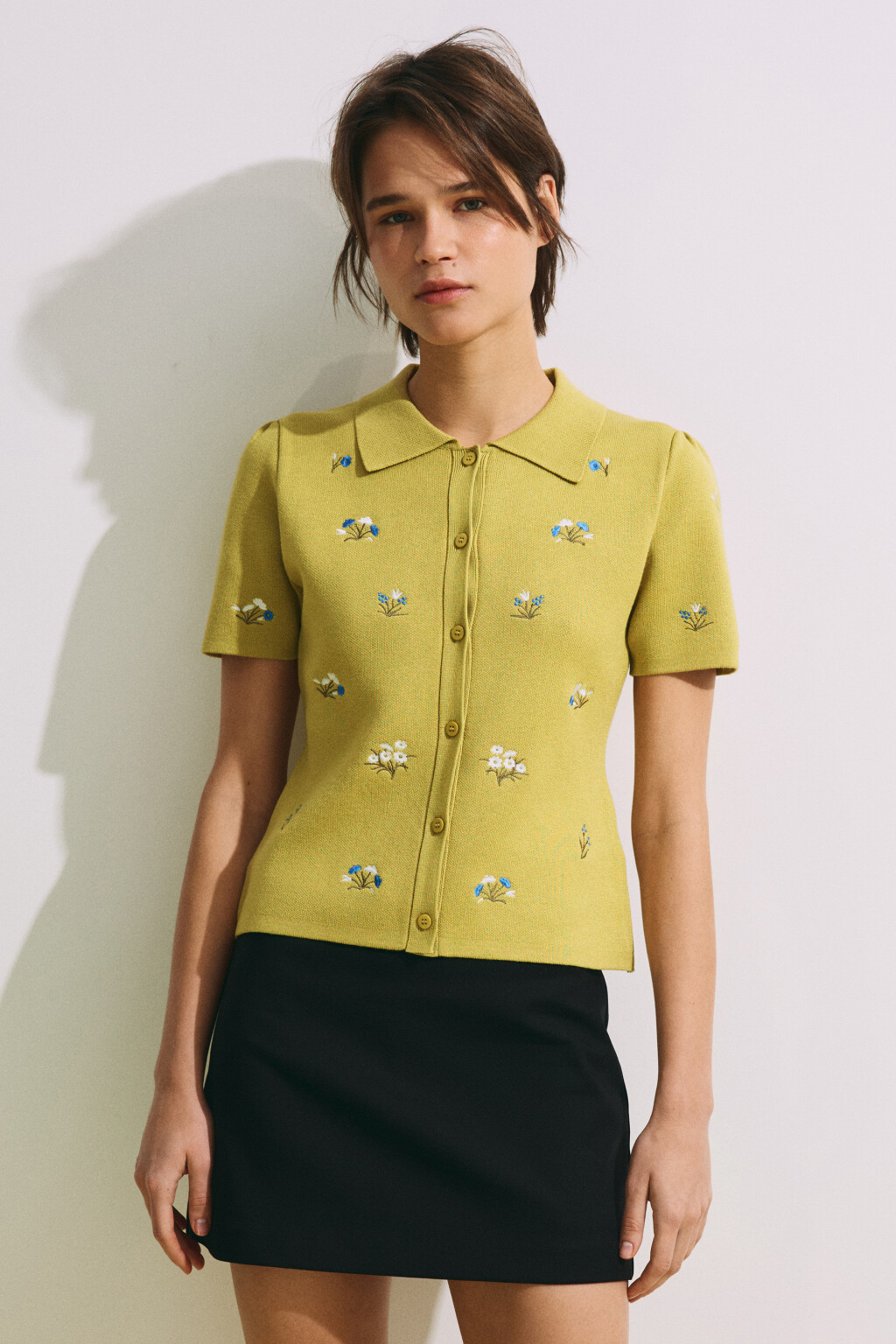 Футболка-поло вязаная из вискозы с вышивкой - цвет зеленый - 2