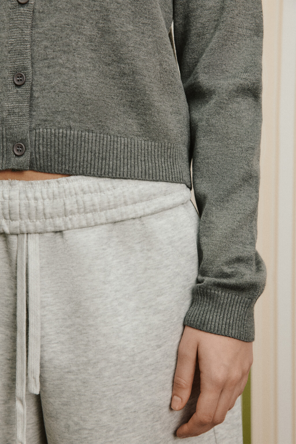 Кардиган вязаный с имитацией поло - цвет серый - 6