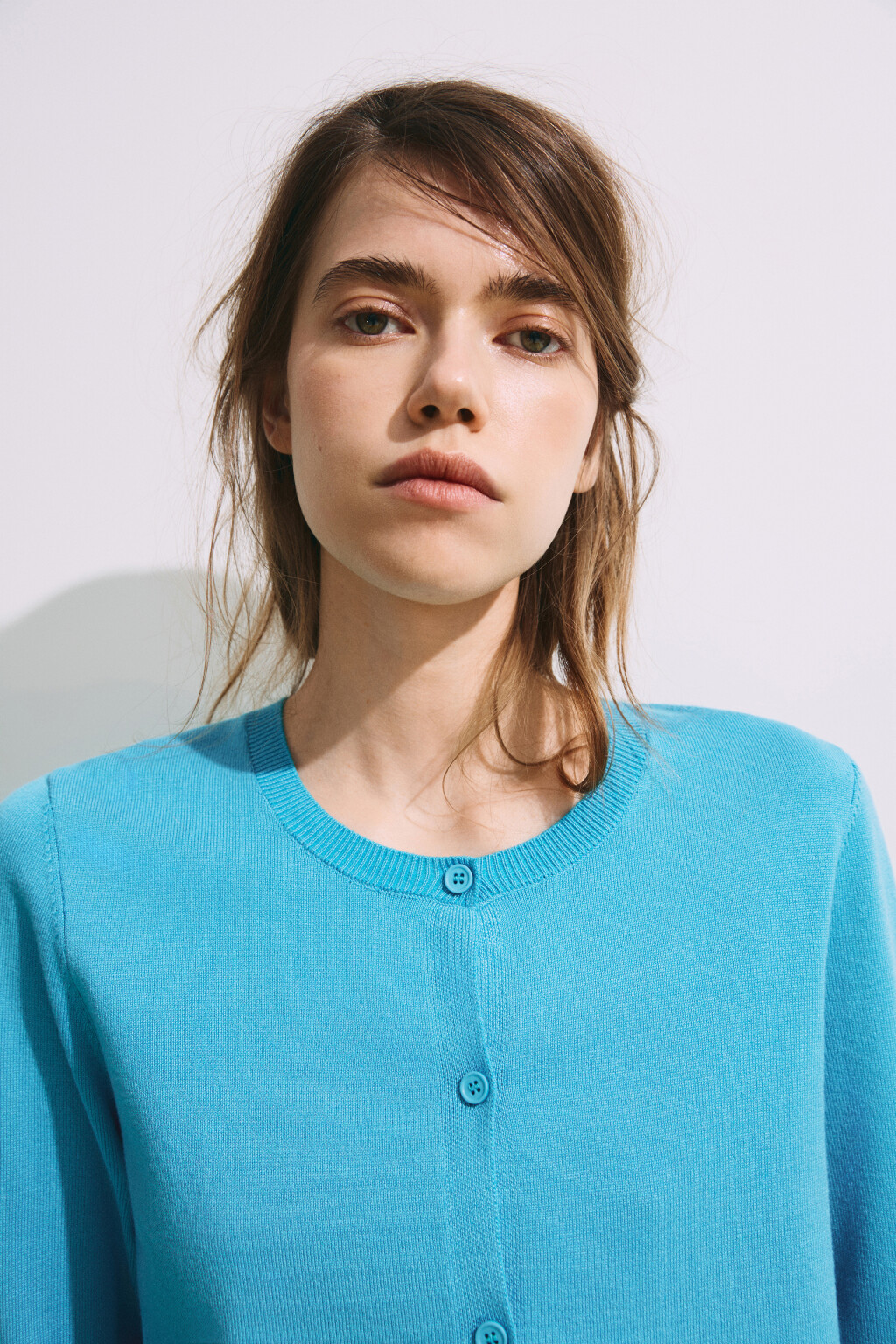 Кардиган полуприлегающий вязаный с вискозой - цвет голубой - 7