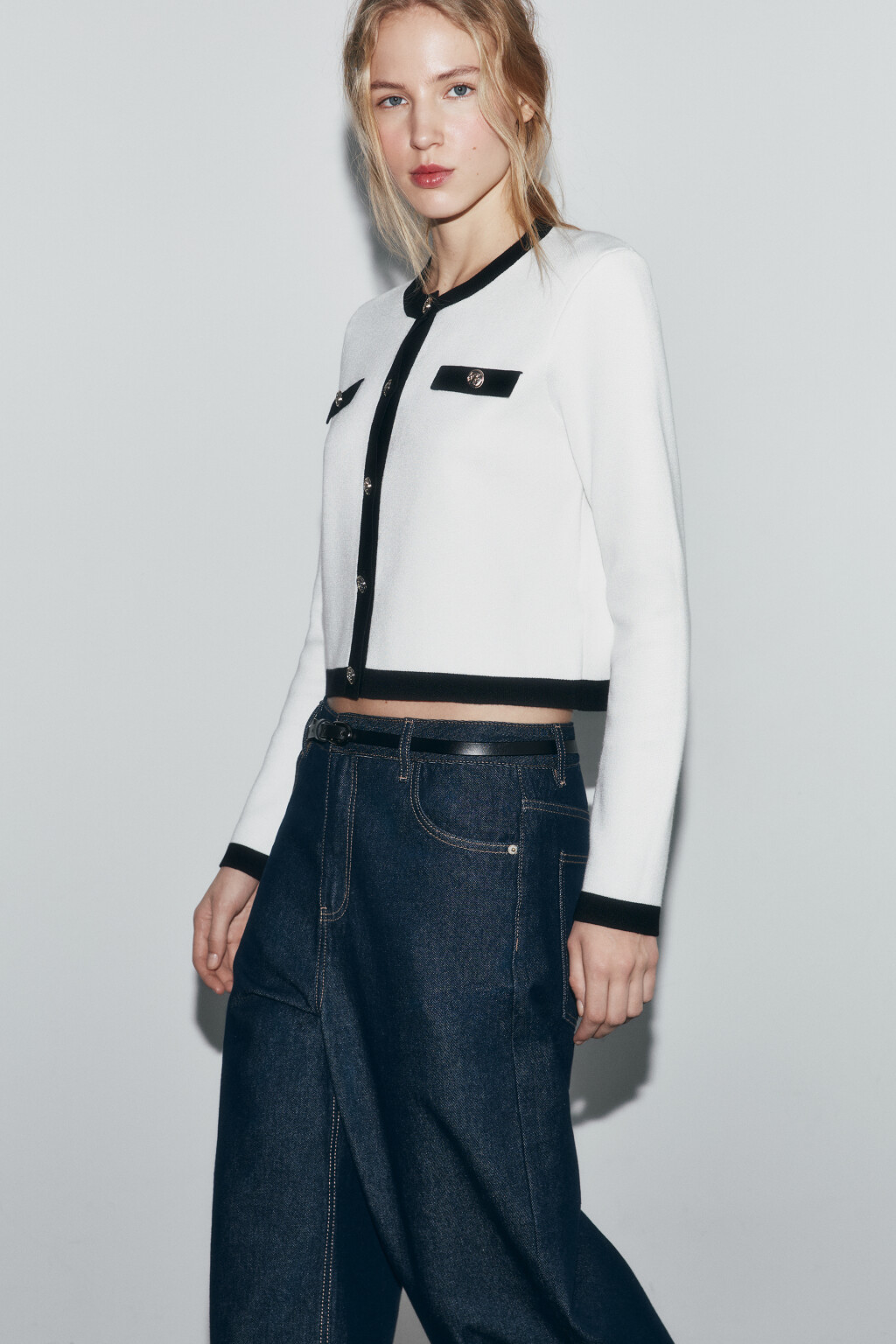 Кардиган жаккардовый с контрастной окантовкой - цвет молочный - 2