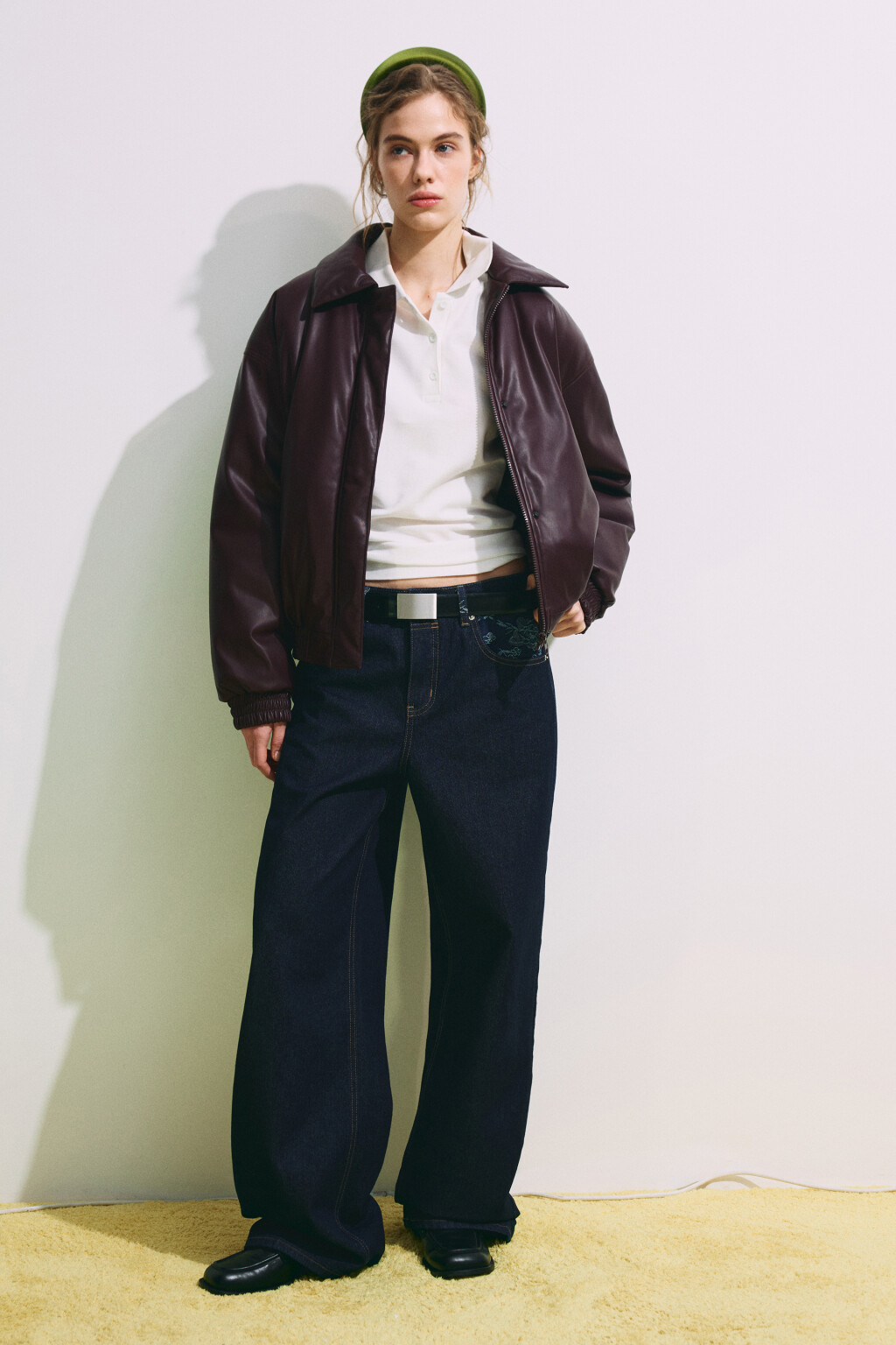 Куртка-бомбер с кожаной фактурой без капюшона - цвет бордовый - 5