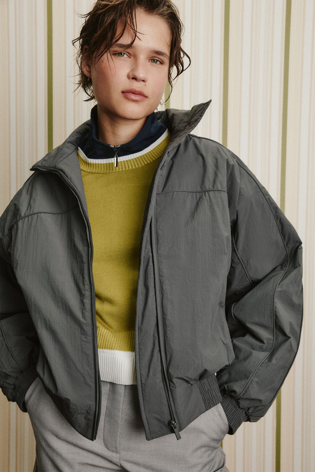 Куртка укороченная с воротником-стойкой - цвет серый - 1