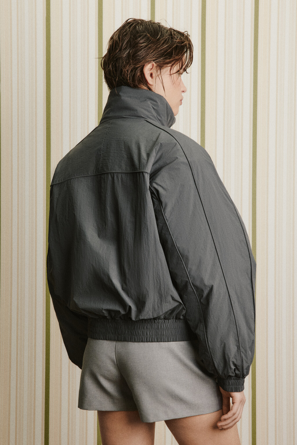 Куртка укороченная с воротником-стойкой - цвет серый - 4