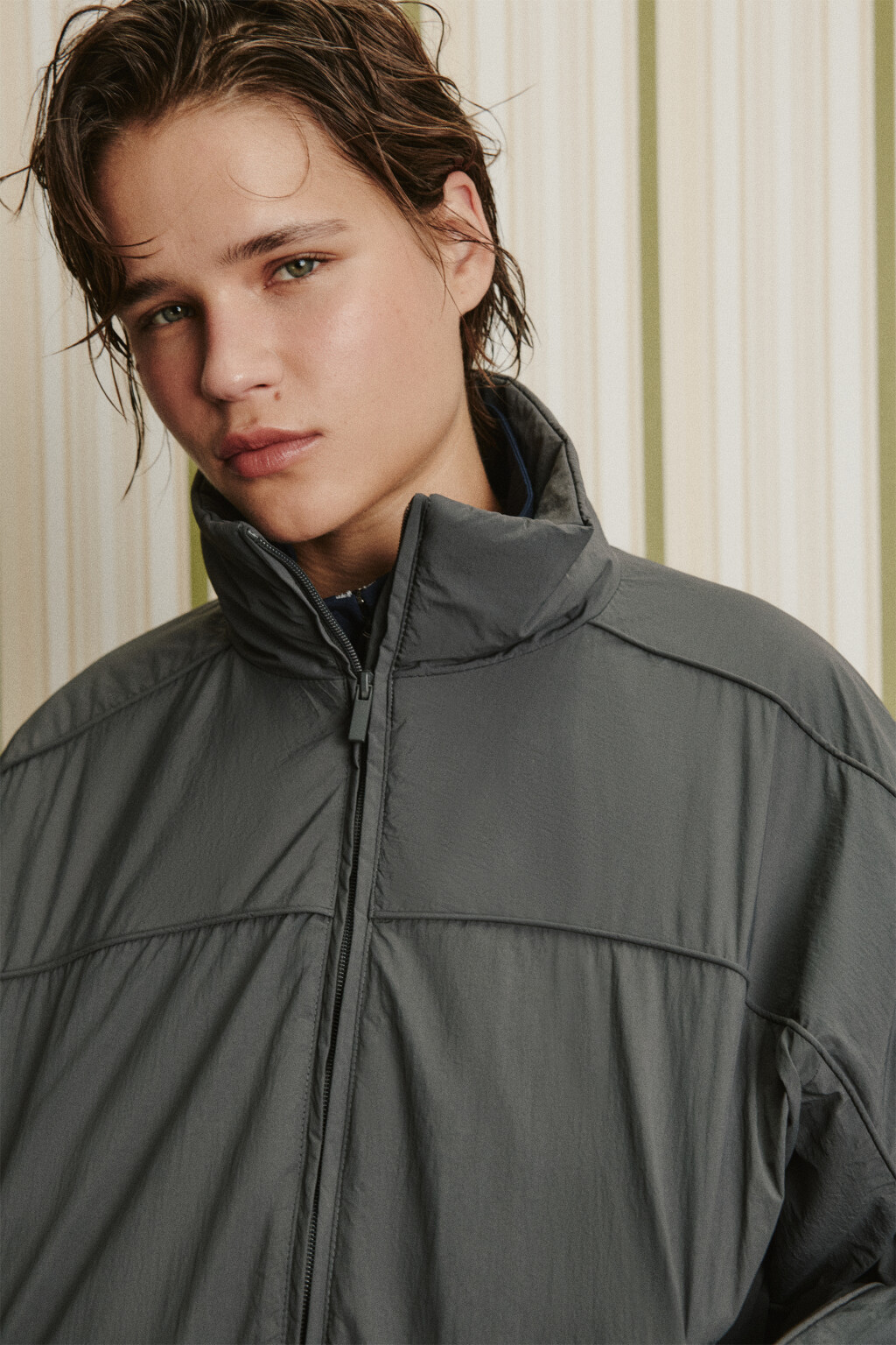 Куртка укороченная с воротником-стойкой - цвет серый - 7