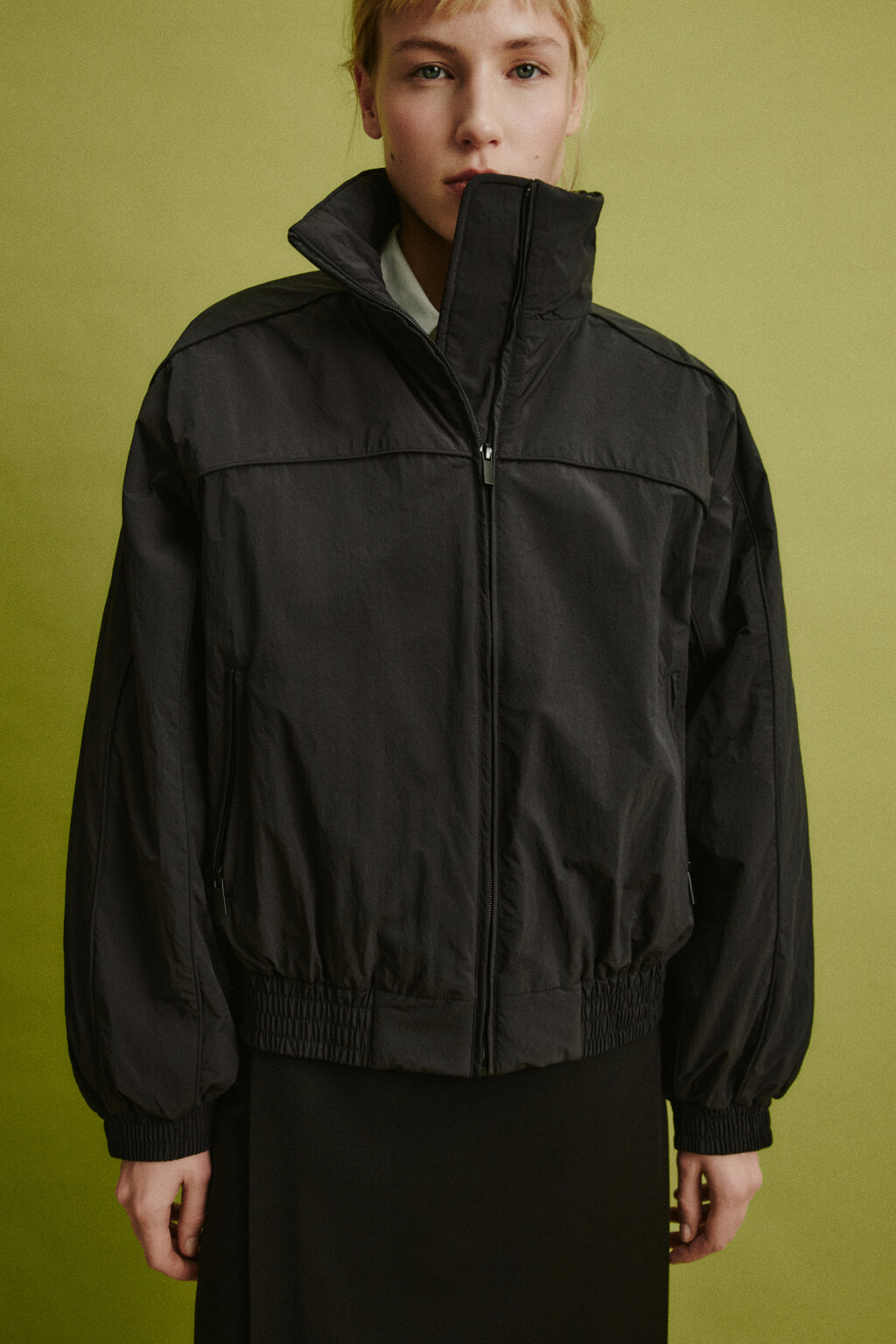 Куртка укороченная с воротником-стойкой - цвет черный - 1