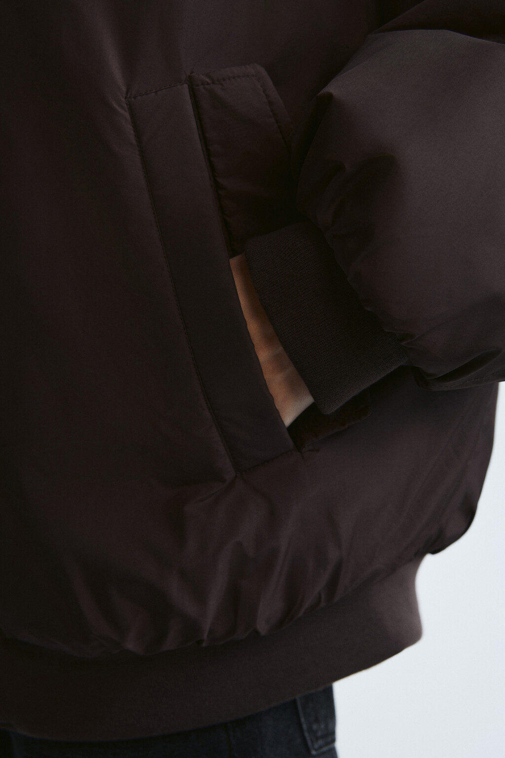 Куртка-бомбер утепленная с капюшоном - цвет коричневый - 7