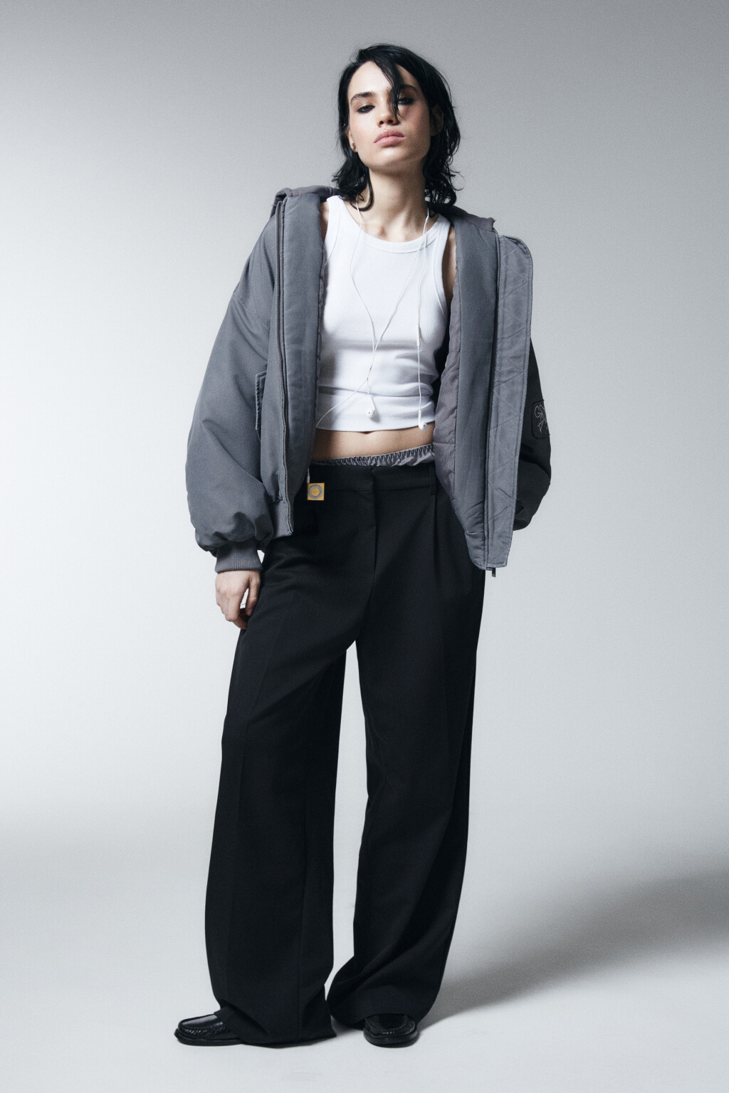 Куртка-бомбер оверсайз с капюшоном и принтом - цвет серый - 5