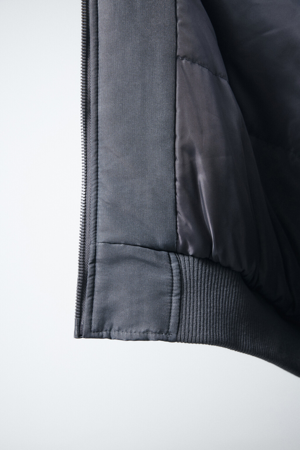 Куртка-бомбер оверсайз с капюшоном и принтом - цвет серый - 9