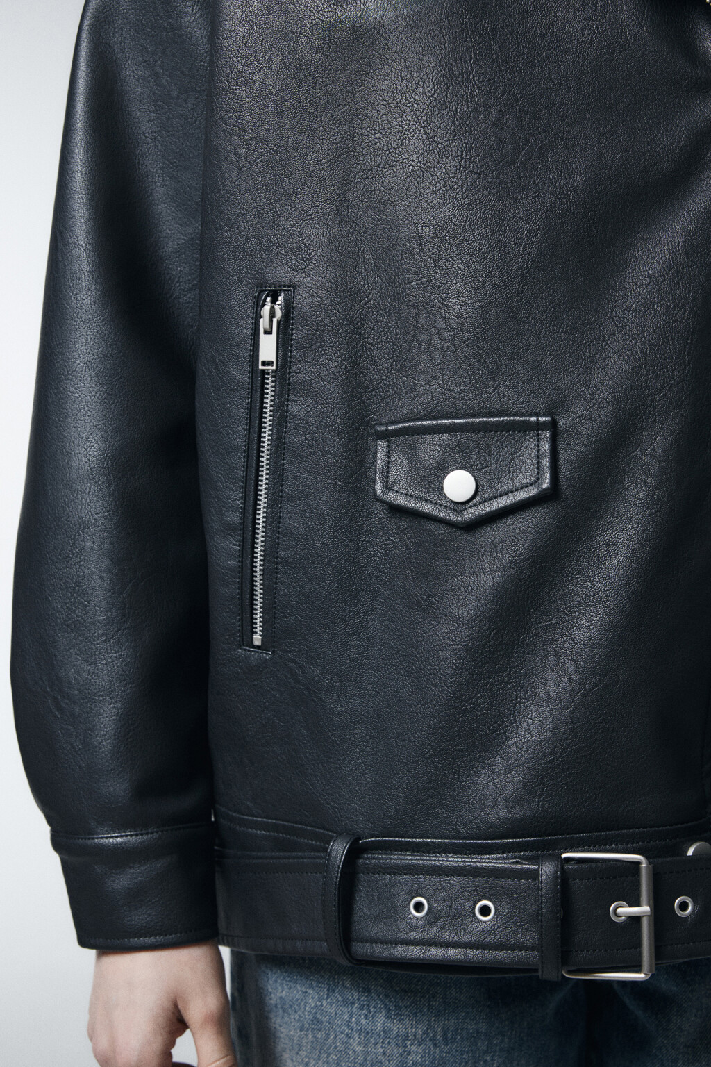 Куртка-косуха свободная с ремнем - цвет черный - 6