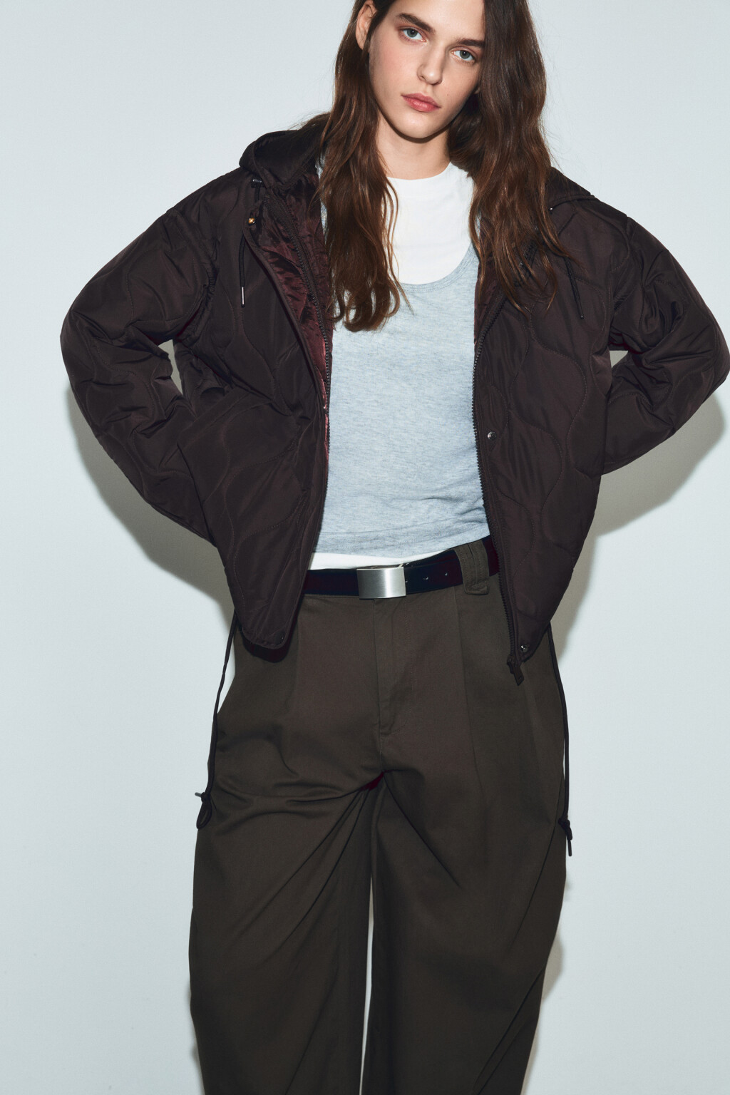 Куртка стеганая с двойной застежкой и капюшоном - цвет коричневый - 1