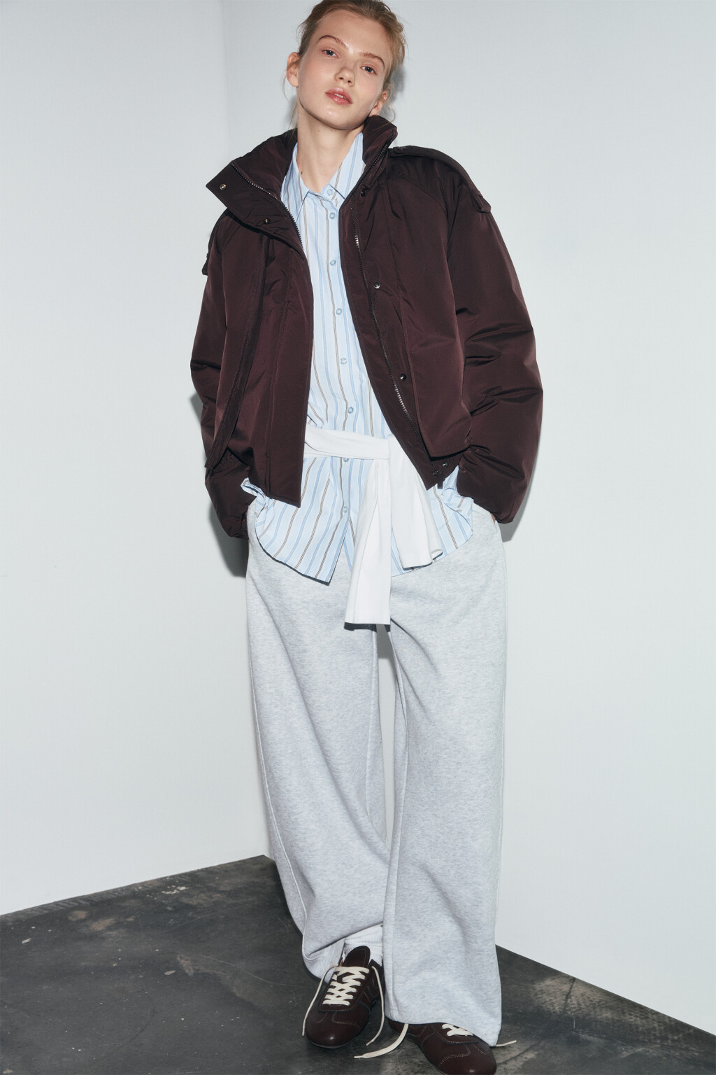 Куртка короткая утепленная с воротником-стойкой - цвет коричневый - 1