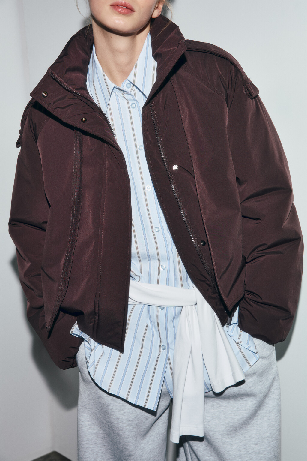 Куртка короткая утепленная с воротником-стойкой - цвет коричневый - 2