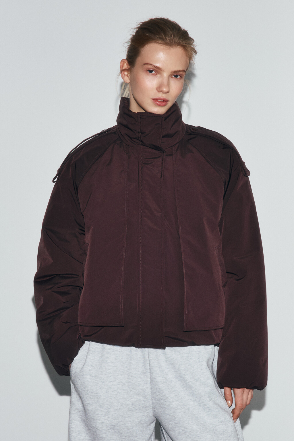 Куртка короткая утепленная с воротником-стойкой - цвет коричневый - 3