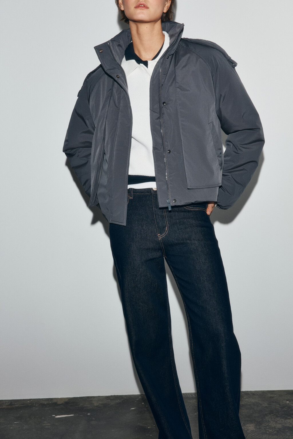 Куртка короткая утепленная с воротником-стойкой - цвет серый - 1