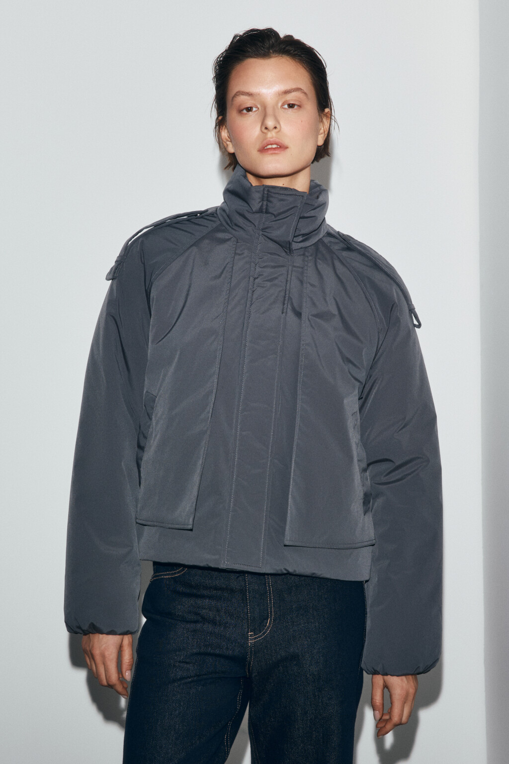 Куртка короткая утепленная с воротником-стойкой - цвет серый - 3