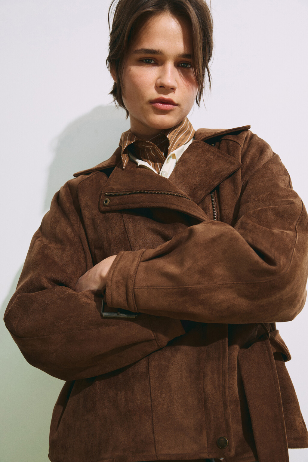 Куртка с замшевой фактурой без капюшона - цвет коричневый - 2