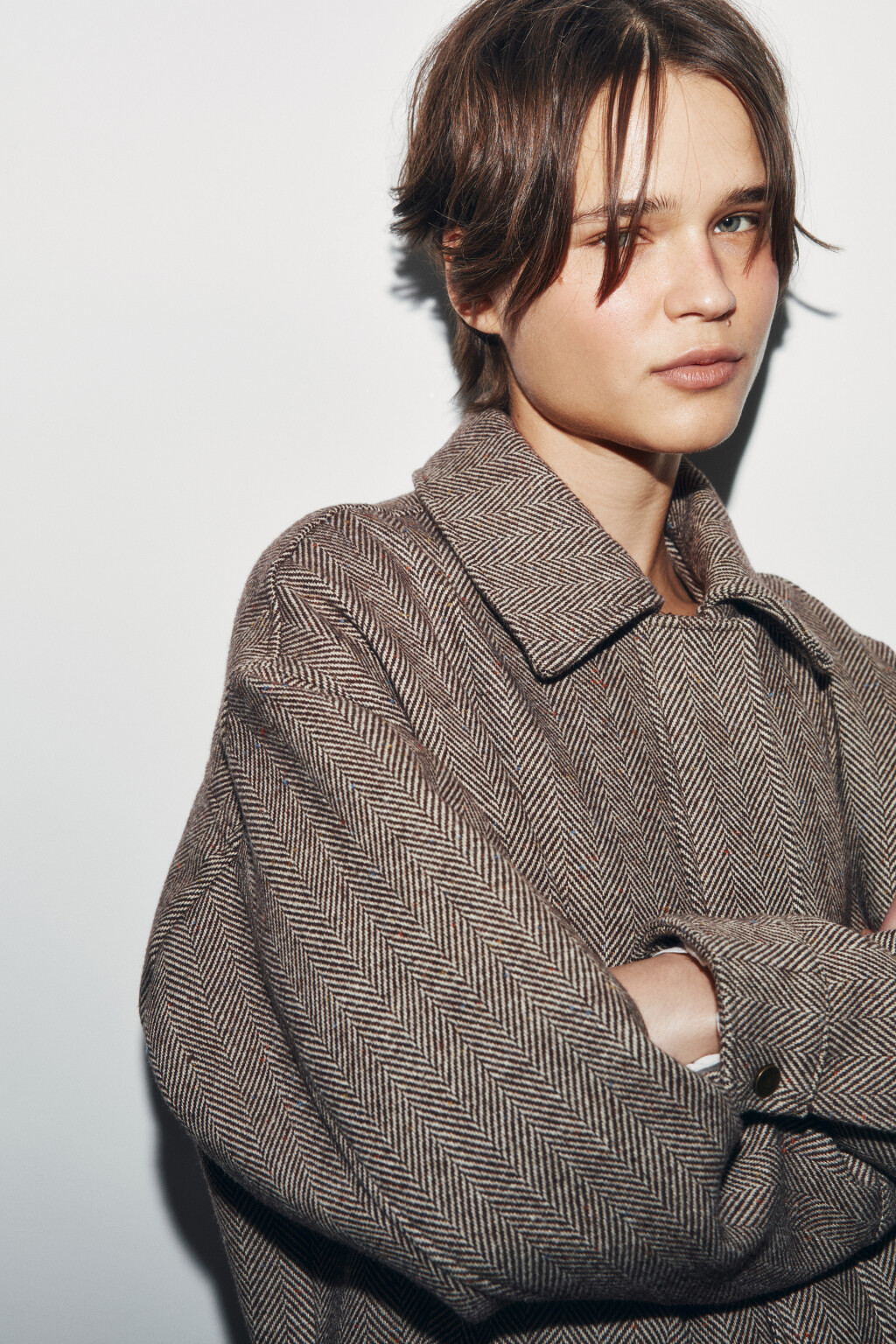 Куртка-бомбер драповая без капюшона в елочку - цвет бежевый - 7