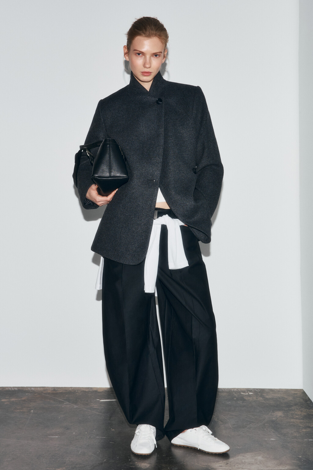 Пальто драповое приталенное с отложным воротником - цвет серый - 4