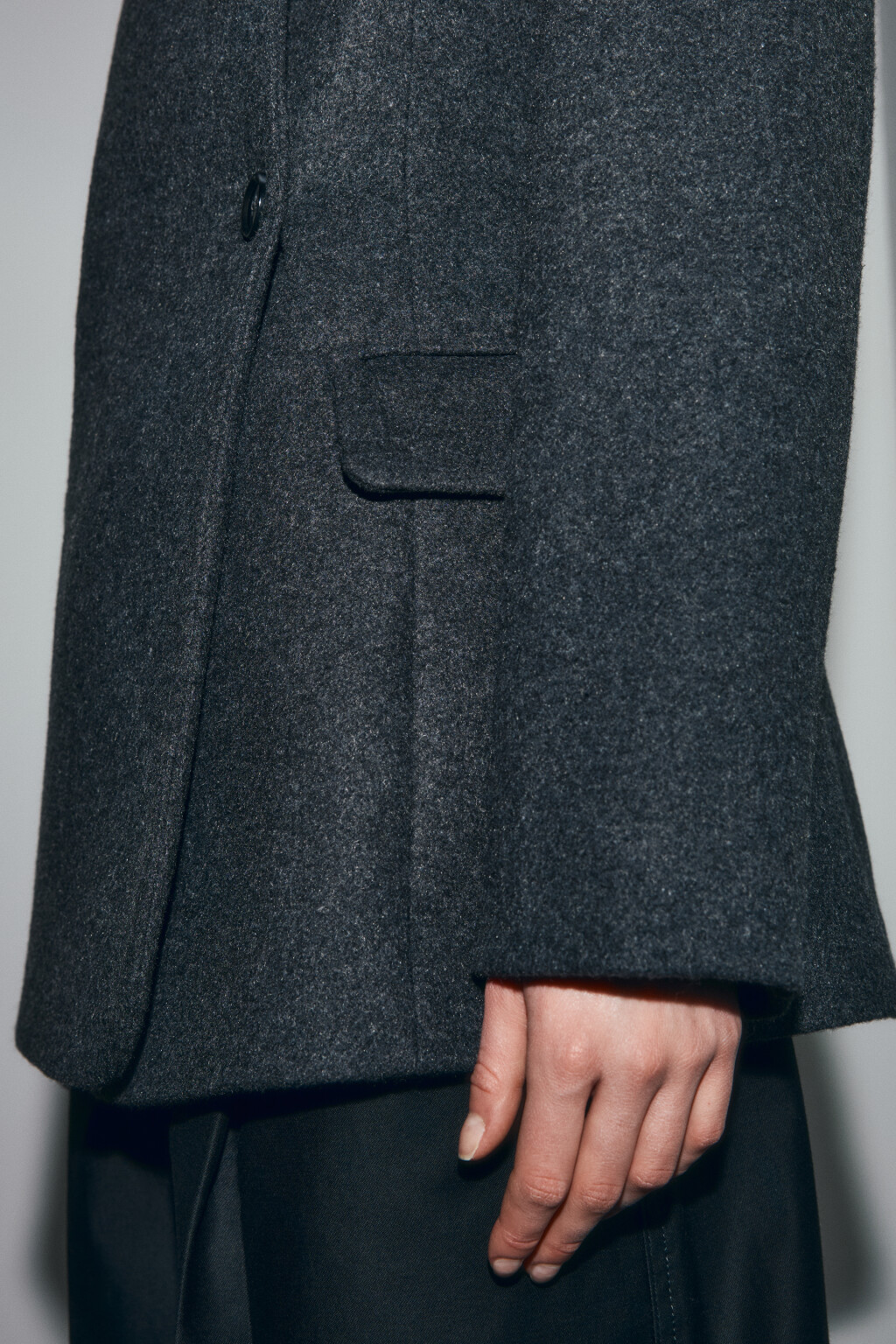 Пальто драповое приталенное с отложным воротником - цвет серый - 6