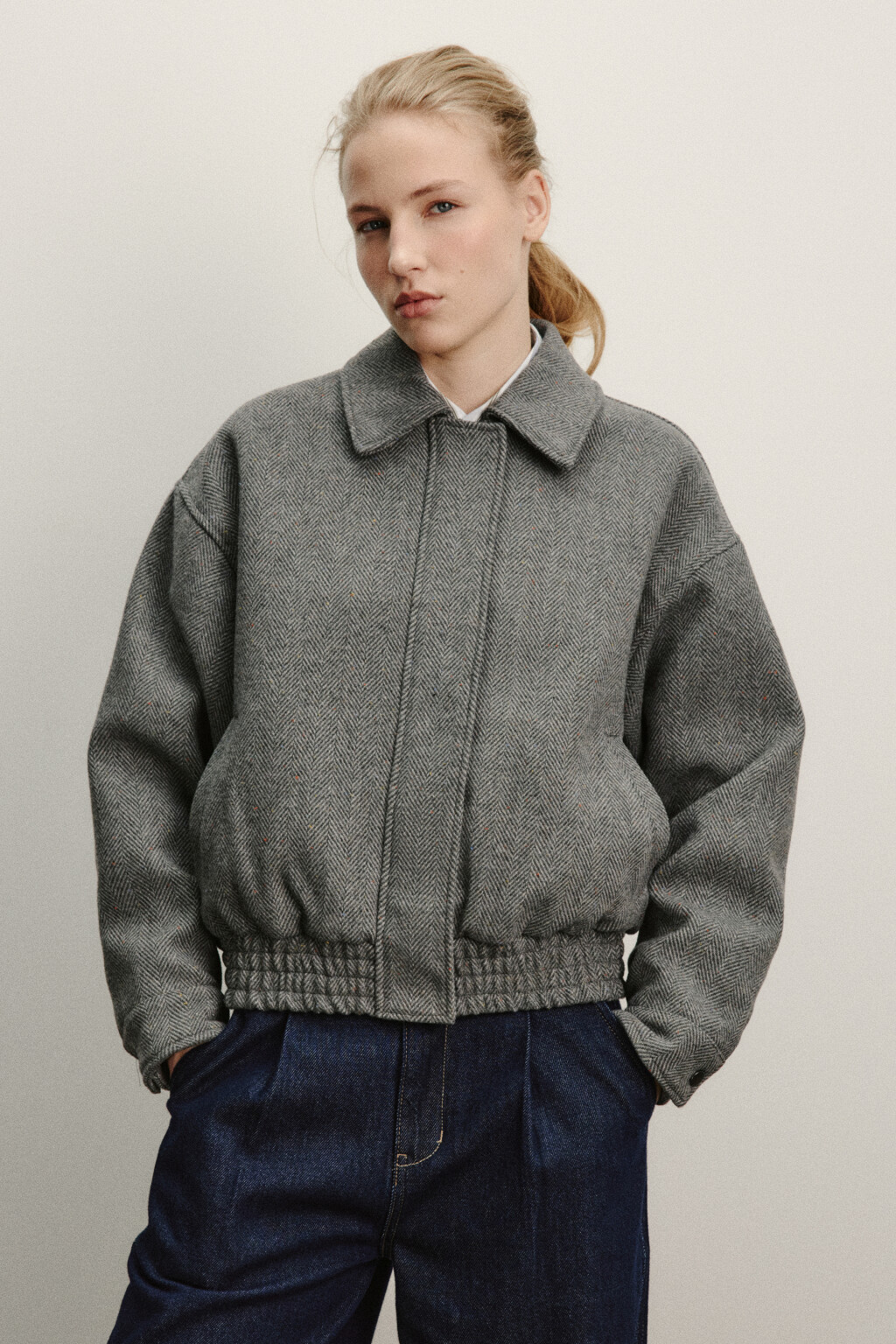 Куртка-бомбер драповая с отложным воротником - цвет серый - 3