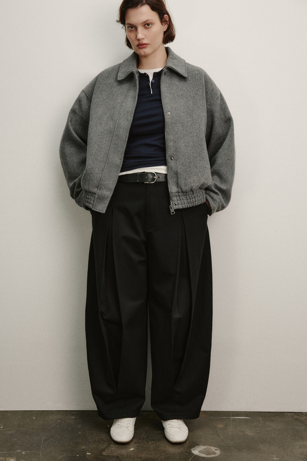 Куртка-бомбер драповая с отложным воротником - цвет серый - 2