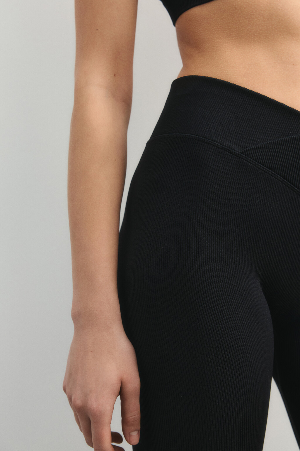 Леггинсы спортивные в рубчик с надписью - цвет черный - 6