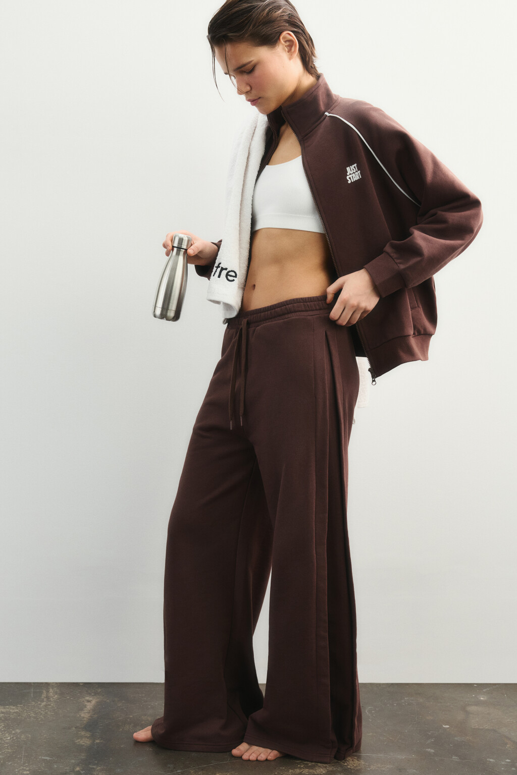 Брюки спортивные широкие из футера - цвет коричневый - 1