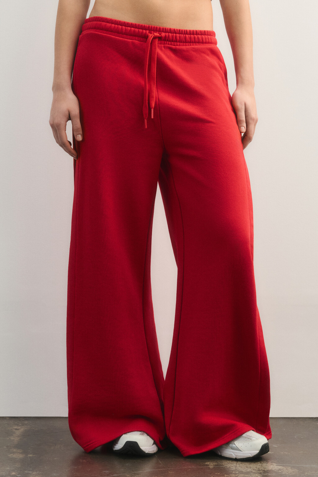 Брюки спортивные широкие из футера - цвет красный - 2