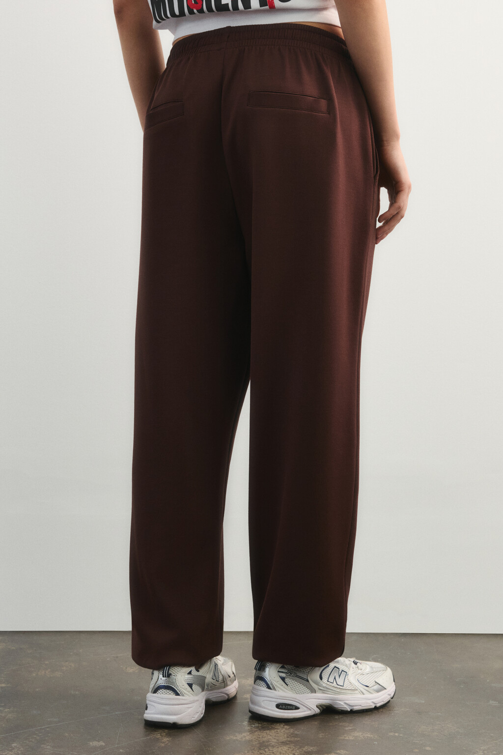 Брюки-джоггеры спортивные с высокой посадкой - цвет коричневый - 4