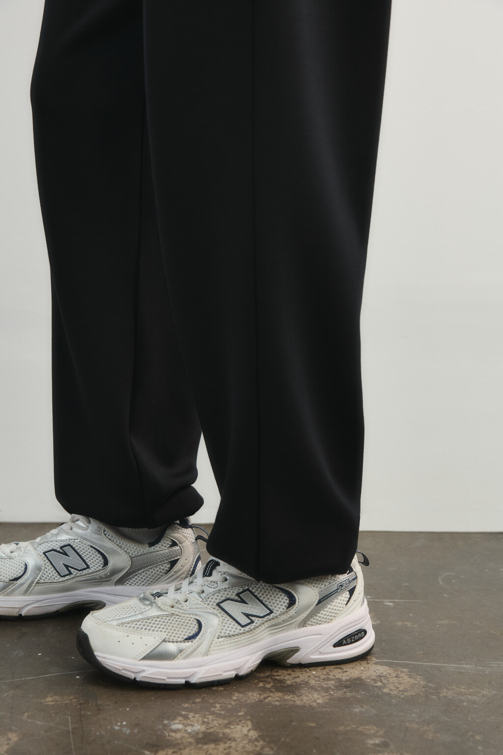 Брюки-джоггеры спортивные с высокой посадкой - цвет черный - 7