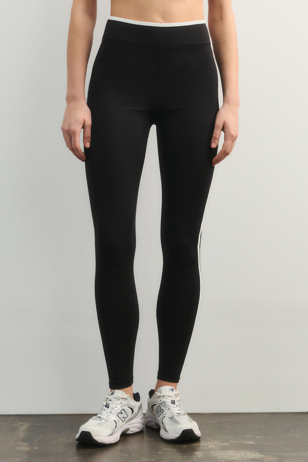 легинсы спортивные с лампасами - цвет черный - 2