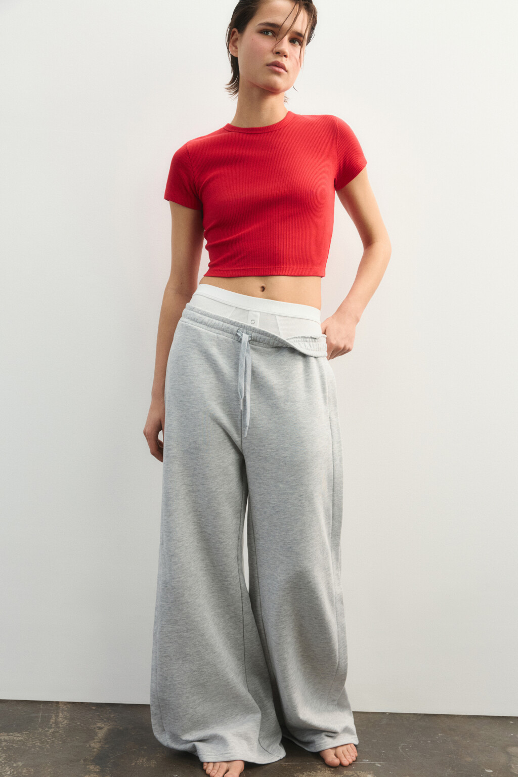 Футболка спортивная облегающая в рубчик - цвет красный - 2