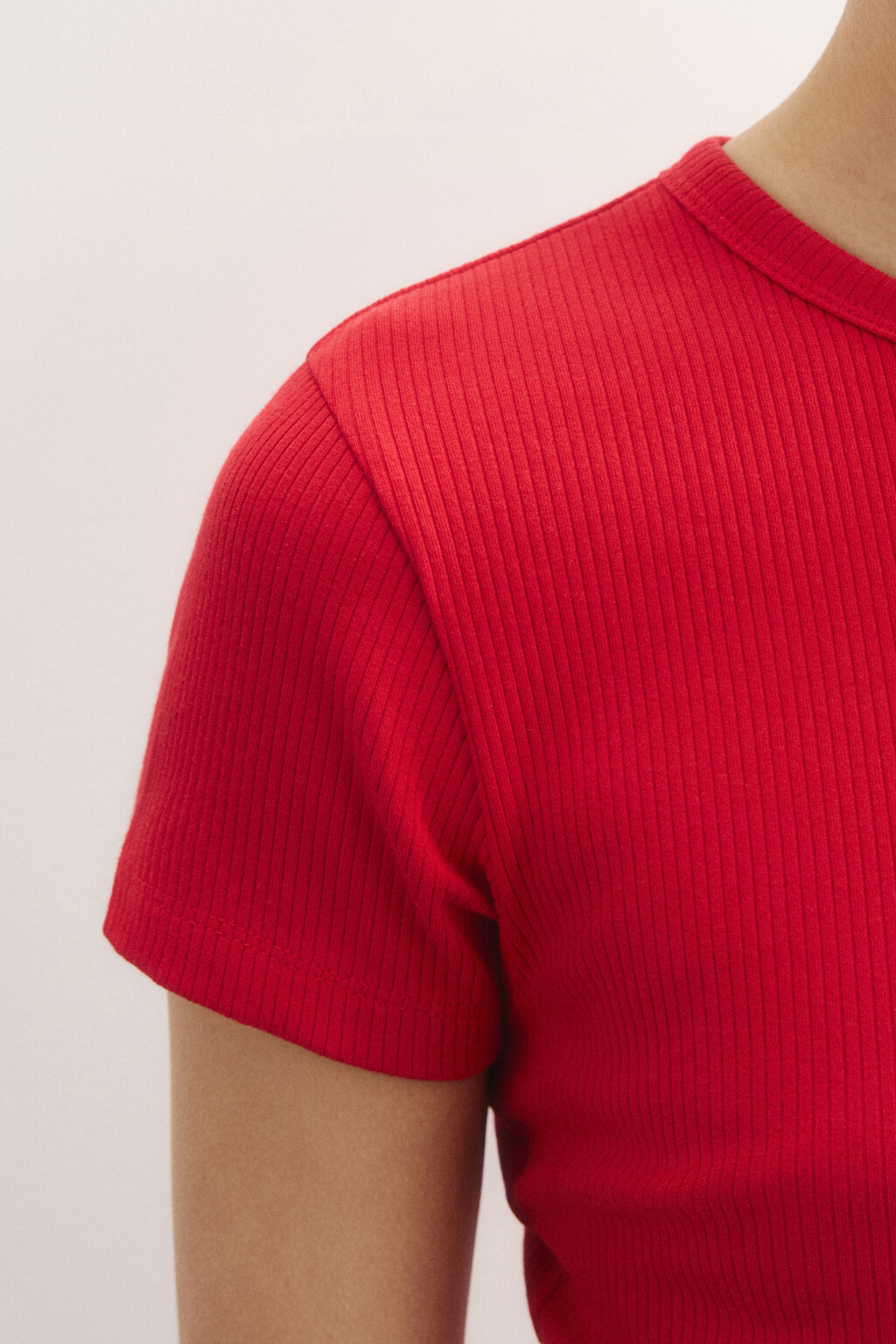 Футболка спортивная облегающая в рубчик - цвет красный - 6