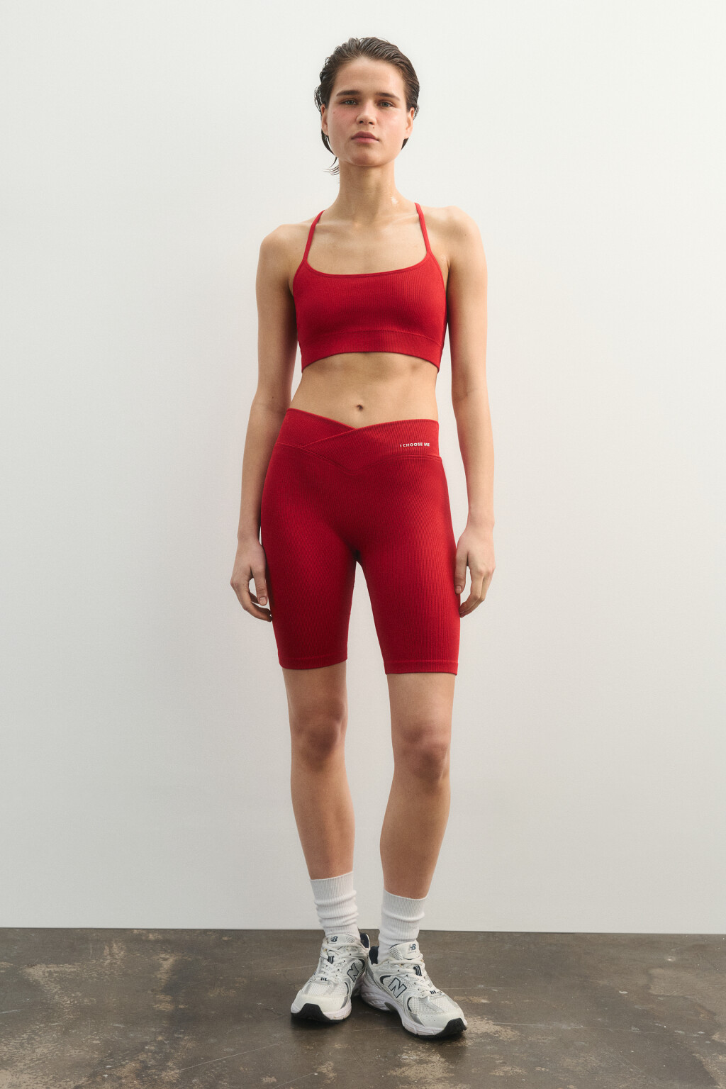 Бюстгальтер-топ спортивный в рубчик - цвет красный - 5