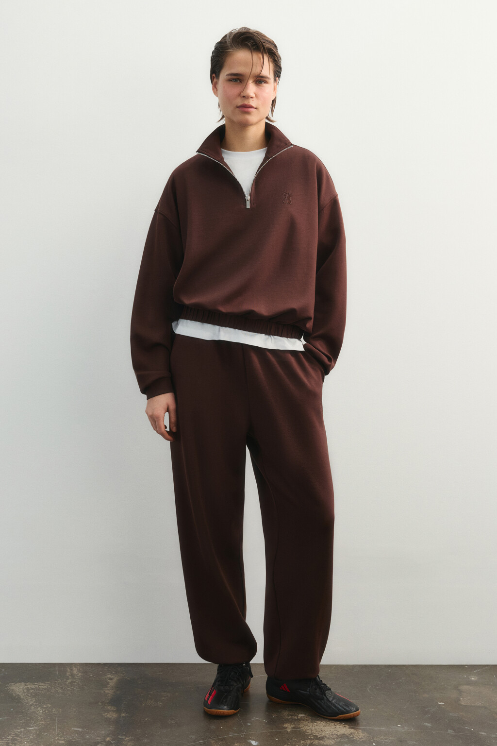 Худи спортивная из модала с воротником-стойкой - цвет коричневый - 5