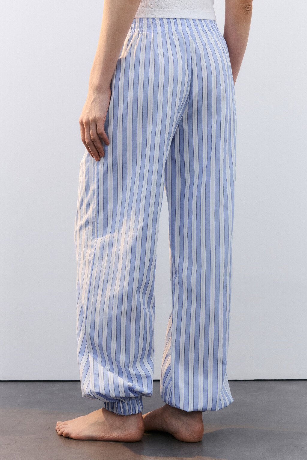 Брюки-джоггеры домашние на завязках в полоску - цвет голубой - 3