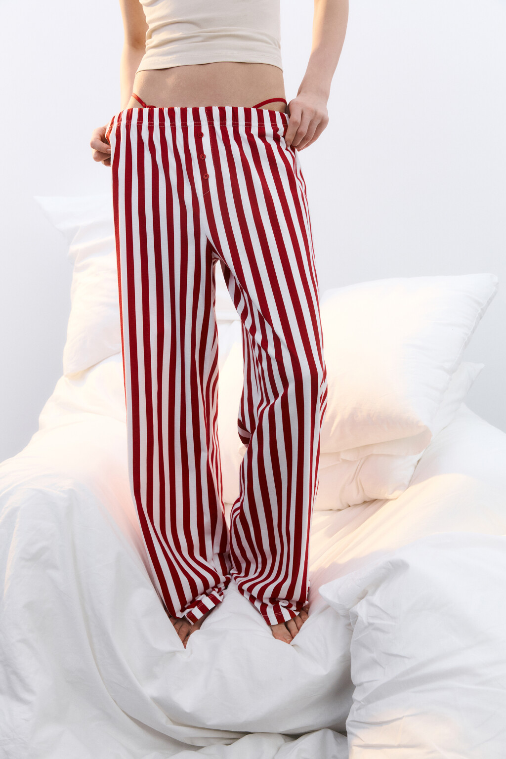 Брюки домашние хлопковые на пуговицах с принтом - цвет красный - 1